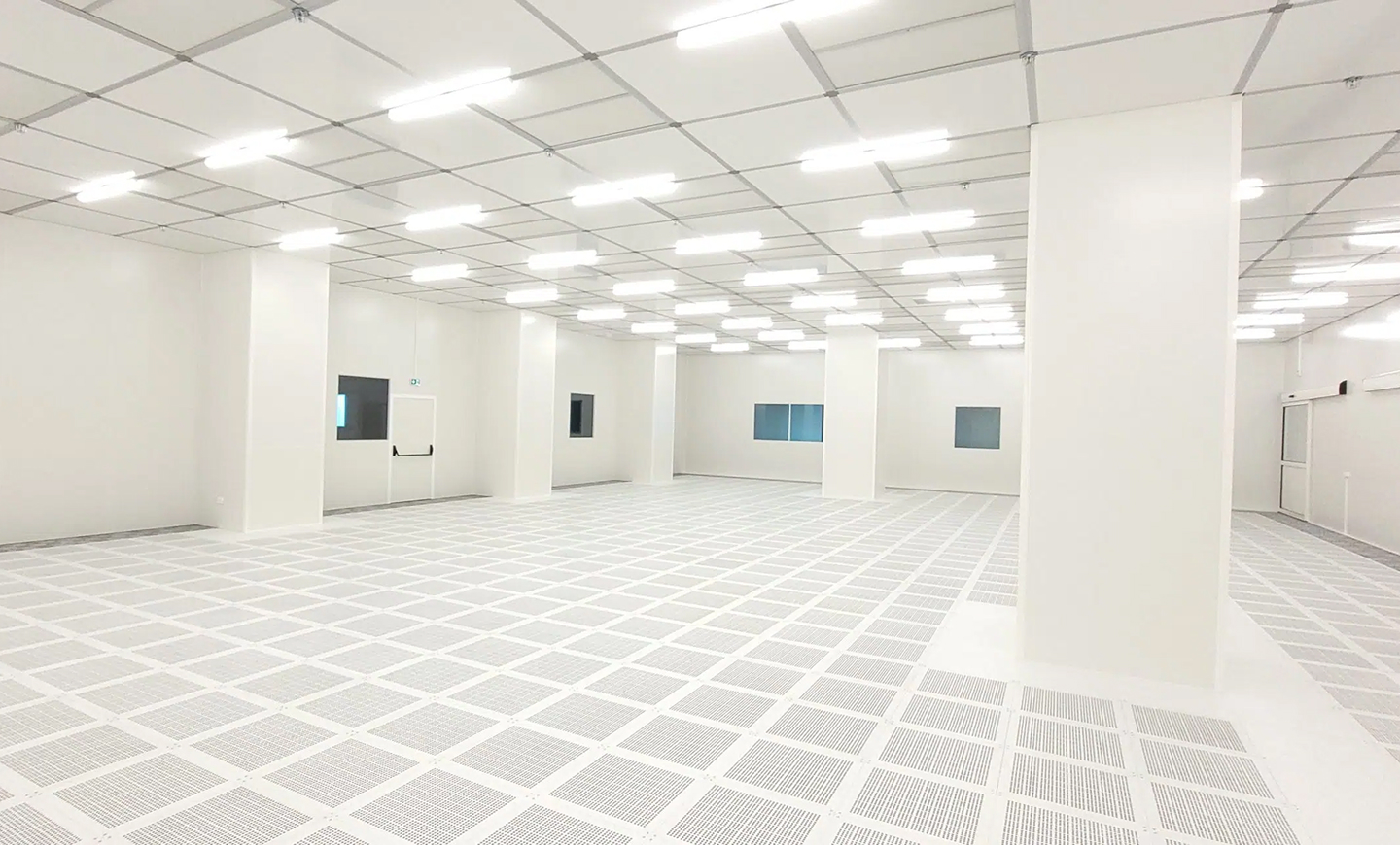ROSIN-Confinement-Salles-blanches-Salles-Propres-Laboratoires-Chambres-froides-12-scaled 1