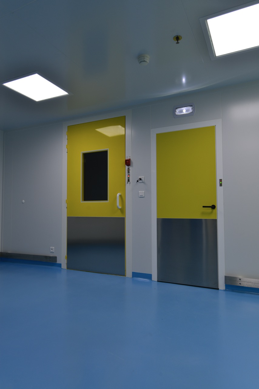 Porte étanche pour salle ultra-propreté