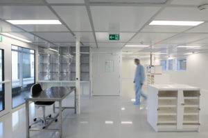 Mobilier salle propre par Rosin Entreprise